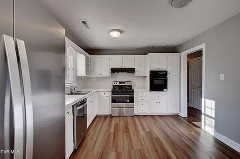 Kitchen - 287 Clearview Street Gray Tn 37615, Gray, TN 37615 photo 2 of 3