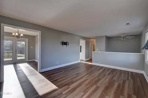 Living - 287 Clearview Street Gray Tn 37615, Gray, TN 37615 photo 4 of 7