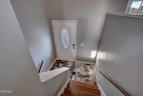 Entry Way - 287 Clearview Street Gray Tn 37615, Gray, TN 37615 photo 1 of 1