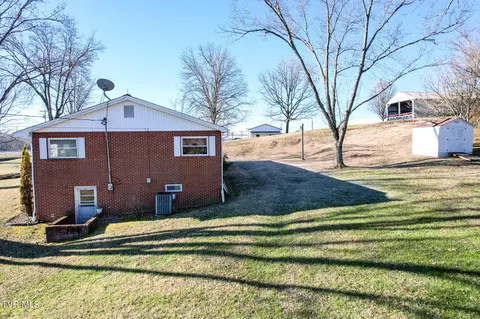 Exterior - 450 N Mohawk Rd Mohawk Tn 37810, Mohawk, TN 37810 photo 14 of 16