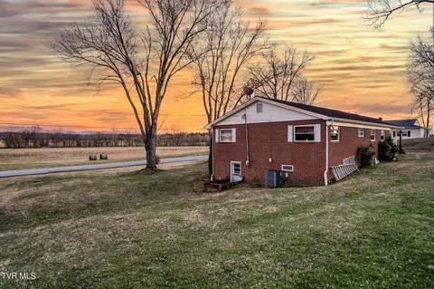 View/Area - 450 N Mohawk Rd Mohawk Tn 37810, Mohawk, TN 37810 photo 1 of 5