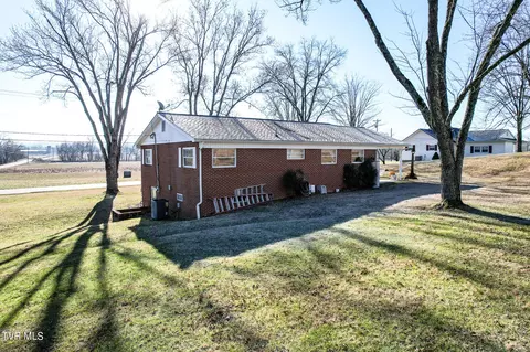 Exterior - 450 N Mohawk Rd Mohawk Tn 37810, Mohawk, TN 37810 photo 15 of 16