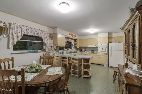 Kitchen - 450 N Mohawk Rd Mohawk Tn 37810, Mohawk, TN 37810 photo 1 of 4