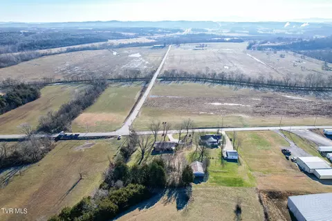 View/Area - 450 N Mohawk Rd Mohawk Tn 37810, Mohawk, TN 37810 photo 3 of 5