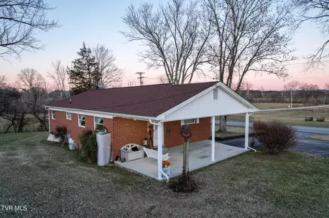 Exterior - 450 N Mohawk Rd Mohawk Tn 37810, Mohawk, TN 37810 photo 5 of 16