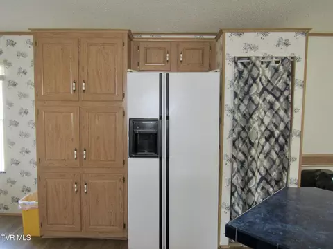 Kitchen - 1545 Chimney Top Loop Fall Branch Tn 37656, Fall Branch, TN 37656 photo 5 of 5