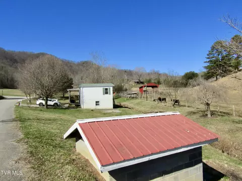 Exterior - 1545 Chimney Top Loop Fall Branch Tn 37656, Fall Branch, TN 37656 photo 11 of 17