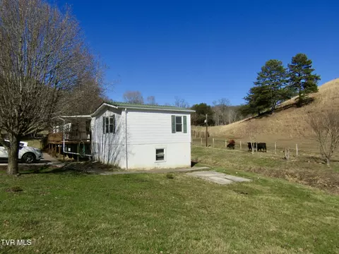 Exterior - 1545 Chimney Top Loop Fall Branch Tn 37656, Fall Branch, TN 37656 photo 10 of 17