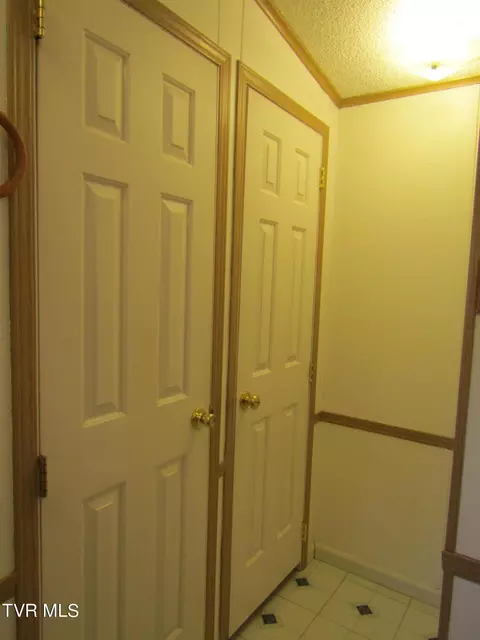 Entry Way - 1545 Chimney Top Loop Fall Branch Tn 37656, Fall Branch, TN 37656 photo 1 of 1
