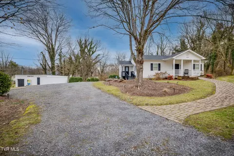 5737 Fort Henry Drive Kingsport Tn 37663, Kingsport, TN 37663