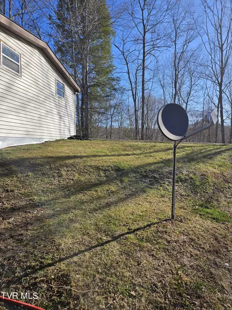 Exterior - 8847 Boggs Hill Road Wise Va 24293, Wise, VA 24293 photo 7 of 9