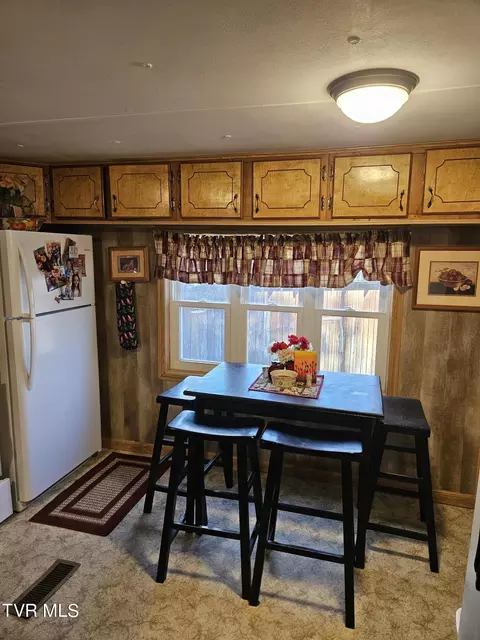Kitchen - 8847 Boggs Hill Road Wise Va 24293, Wise, VA 24293 photo 1 of 3