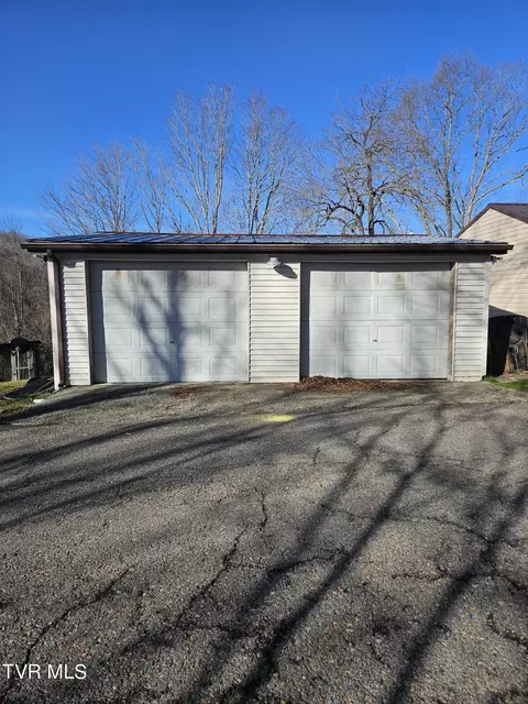 Exterior - 8847 Boggs Hill Road Wise Va 24293, Wise, VA 24293 photo 8 of 9