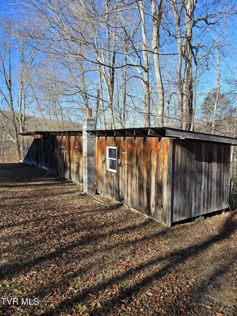 Exterior - 8847 Boggs Hill Road Wise Va 24293, Wise, VA 24293 photo 2 of 9