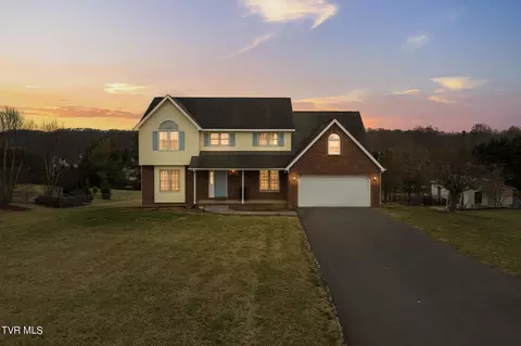 135 Hillendale Lane Gray Tn 37615, Gray, TN 37615