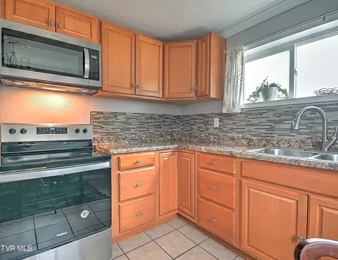 Kitchen - 748 NE Hurricane Road Wise Va 24293, Wise, VA 24293 photo 2 of 5