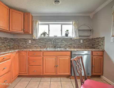 Kitchen - 748 NE Hurricane Road Wise Va 24293, Wise, VA 24293 photo 3 of 5