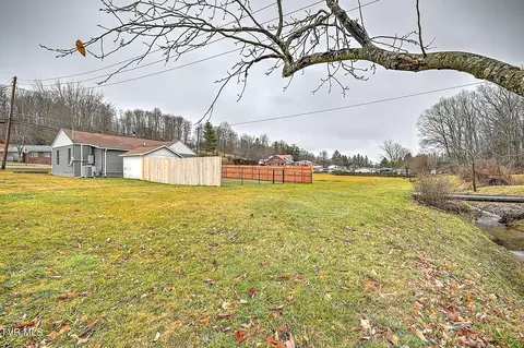 Exterior - 748 NE Hurricane Road Wise Va 24293, Wise, VA 24293 photo 4 of 10