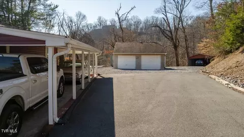 Exterior - 200 Old Knobs Road Bristol Tn 37620, Bristol, TN 37620 photo 8 of 15