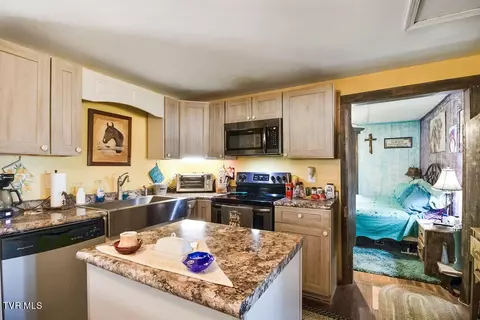 Kitchen - 1445 Bishop Loop Greeneville Tn 37743, Greeneville, TN 37743 photo 3 of 3