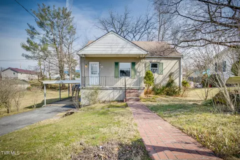 512 S Roan Street Elizabethton Tn 37643, Elizabethton, TN 37643