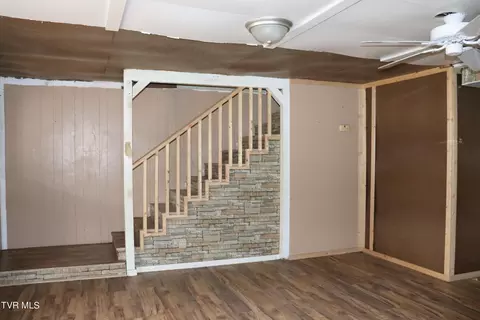 Living - 6732 Union Hall Road Norton Va 24273, Norton, VA 24273 photo 1 of 1
