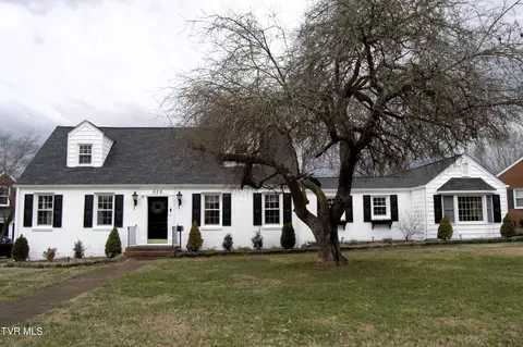 828 Fairmont Avenue Kingsport Tn 37660, Kingsport, TN 37660