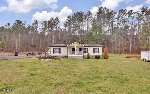 438 Weaver Creek Road Bluff City Tn 37618, Bluff City, TN 37618