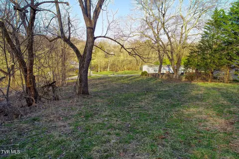 135 Old Fall Creek Road Blountville Tn 37617, Blountville, TN 37617