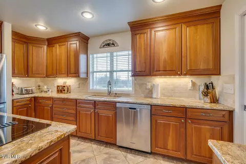 Kitchen - 147 Garland Road Limestone Tn 37681, Limestone, TN 37681 photo 3 of 4