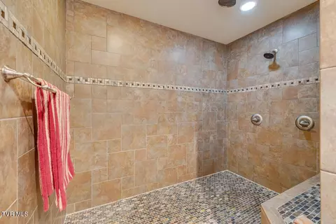 Bath - 147 Garland Road Limestone Tn 37681, Limestone, TN 37681 photo 3 of 6