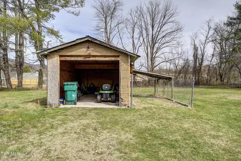 Exterior - 112 Lewis Lane Lane Erwin Tn 37650, Erwin, TN 37650 photo 8 of 12