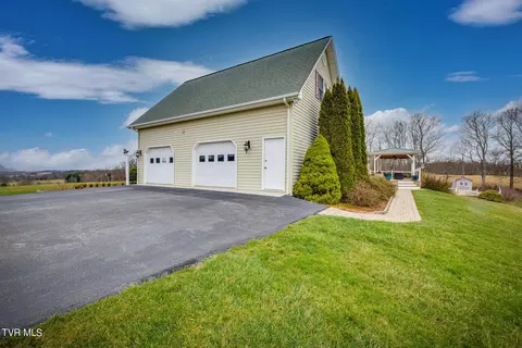 Exterior - 15125 Rouse Road Glade Spring Va 24340, Glade Spring, VA 24340 photo 5 of 19