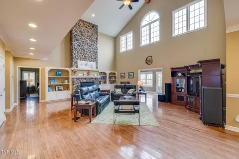 Living - 15125 Rouse Road Glade Spring Va 24340, Glade Spring, VA 24340 photo 2 of 12