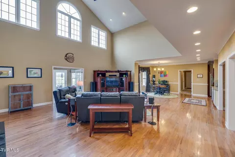 Living - 15125 Rouse Road Glade Spring Va 24340, Glade Spring, VA 24340 photo 6 of 12