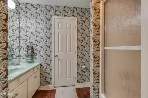 Bath - 15125 Rouse Road Glade Spring Va 24340, Glade Spring, VA 24340 photo 5 of 5