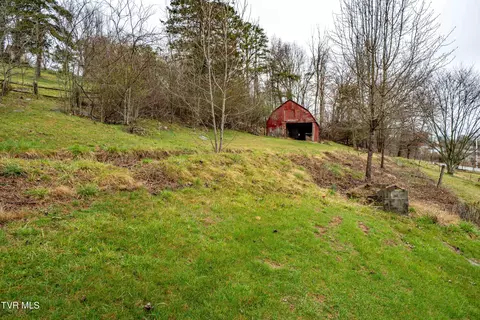 Exterior - 8005 Cunningham Road Bristol Va 24202, Bristol, VA 24202 photo 16 of 24