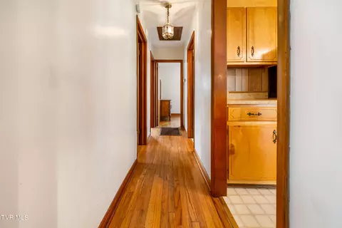 Entry Way - 8005 Cunningham Road Bristol Va 24202, Bristol, VA 24202 photo 1 of 1