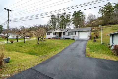Exterior - 8005 Cunningham Road Bristol Va 24202, Bristol, VA 24202 photo 5 of 24