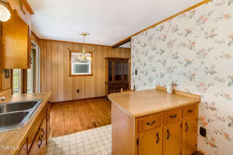 Kitchen - 8005 Cunningham Road Bristol Va 24202, Bristol, VA 24202 photo 5 of 5
