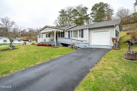 Exterior - 8005 Cunningham Road Bristol Va 24202, Bristol, VA 24202 photo 8 of 24
