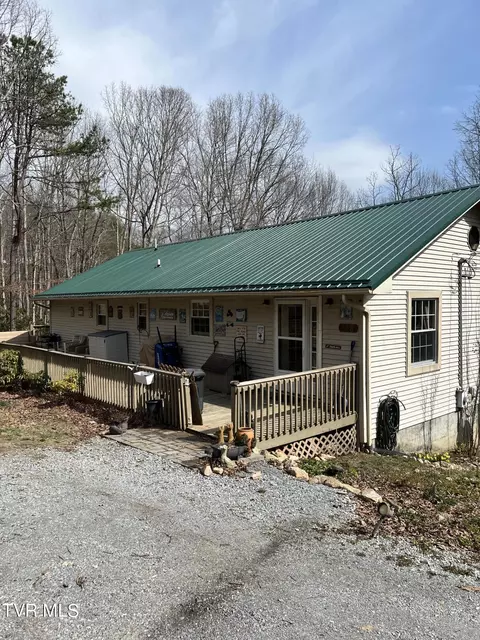 138 Sheets Road Hampton Tn 37658, Hampton, TN 37658