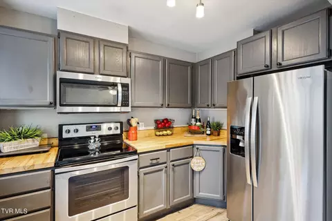 Kitchen - 186 Quail Run 186 Bristol Va 24201, Bristol, VA 24201 photo 2 of 4