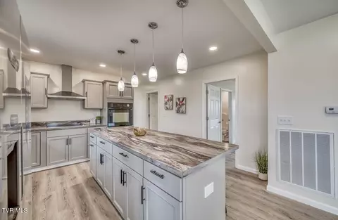 Kitchen - 1745 Highway 93 Fall Branch Tn 37656, Fall Branch, TN 37656 photo 6 of 6