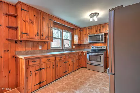 Kitchen - 509 Randolph Street Bristol Va 24201, Bristol, VA 24201 photo 3 of 4