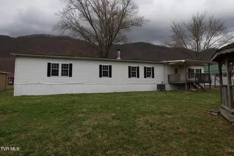 Exterior - 2712 4th Ave E Big Stone Gap Va 24219, Big Stone Gap, VA 24219 photo 7 of 10