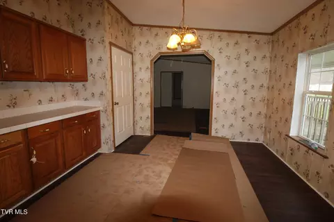 Kitchen - 2712 4th Ave E Big Stone Gap Va 24219, Big Stone Gap, VA 24219 photo 4 of 4