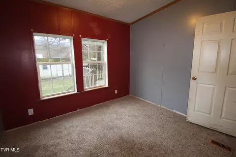 Other - 2712 4th Ave E Big Stone Gap Va 24219, Big Stone Gap, VA 24219 photo 8 of 12