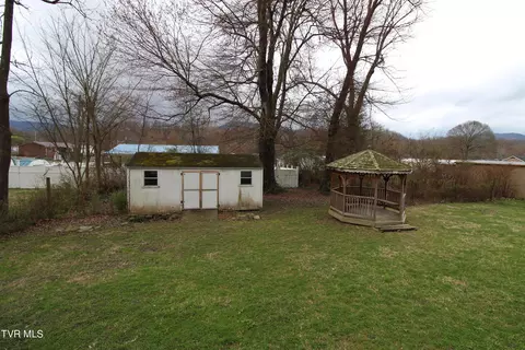 Exterior - 2712 4th Ave E Big Stone Gap Va 24219, Big Stone Gap, VA 24219 photo 4 of 10