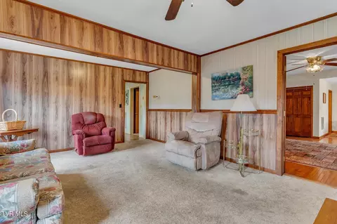 Living - 7829 Old North Fork Rd Road Pound Va 24279, Pound, VA 24279 photo 3 of 4
